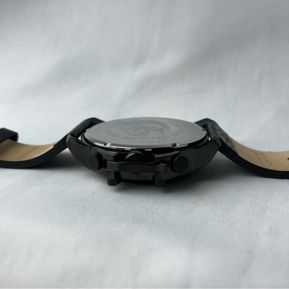 Diesel Deadeye Leather Chronograph Mens Watch DZ4409 - Picture 12 of 12